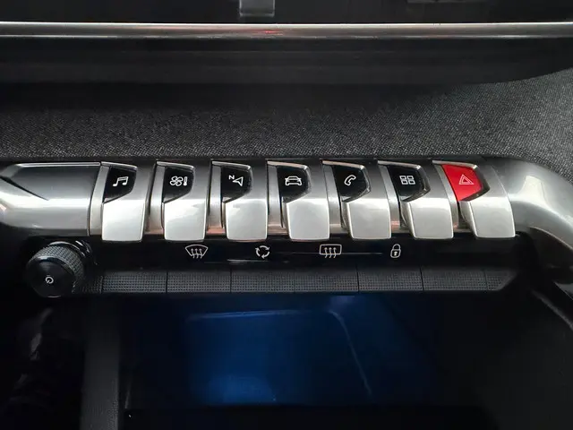 Peugeot 5008 1.2 PureTech Allure 2017 Benzine 18