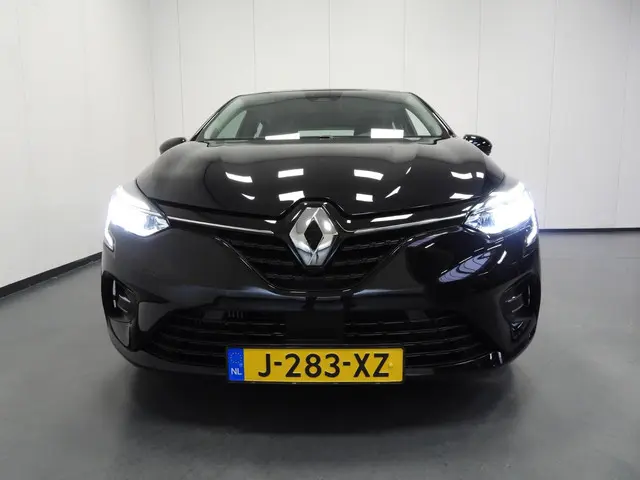 Renault Clio 1.0 TCe Intens 2020 Benzine 32
