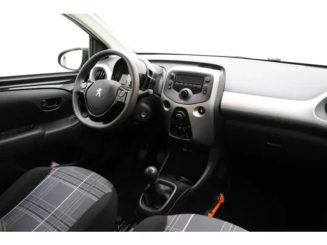 Peugeot 108 1.0 e-VTi Active 2016 Benzine 3