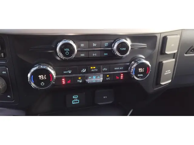 Ford F-150 CrewCab 4X4 Ecoboost 6-persoons 2021 Benzine 20