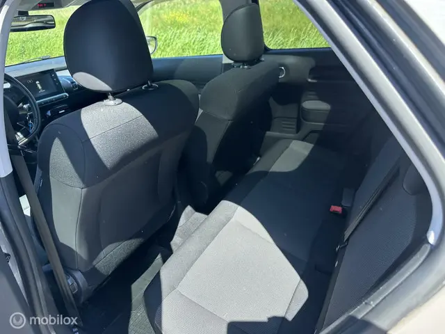 Citroën C4 Cactus 1.2 PureTech Shine 2017 Benzine 9