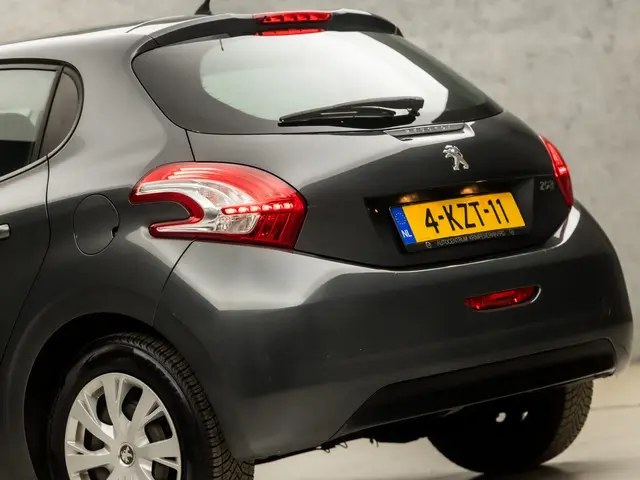 Peugeot 208 1.2 VTi Sport 2013 Benzine 11