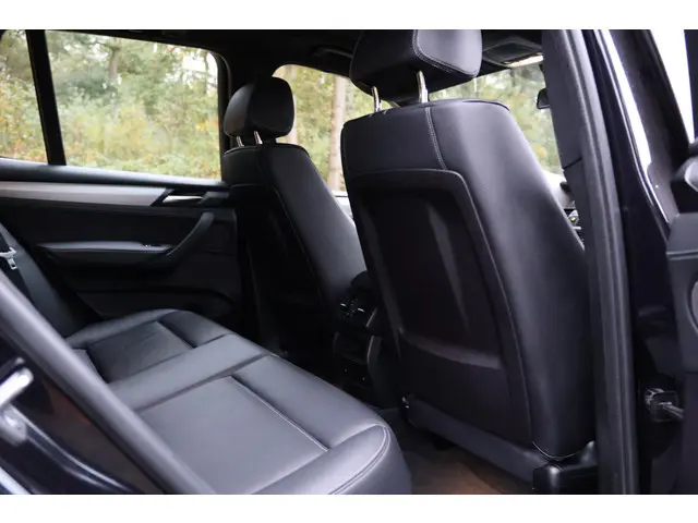 BMW X3 xDrive35i High Executive 2015 Benzine 14