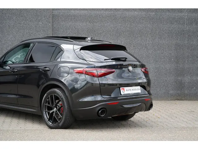 Alfa Romeo Stelvio 2.0 T Q4 B-Tech 2019 Benzine 4