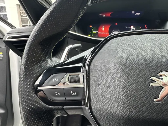 Peugeot 208 1.2 PureTech GT-Line 2020 Benzine 20