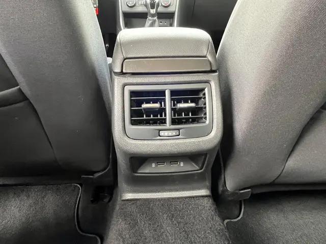 SEAT Leon 1.0 TSI Style Ultimate Edition 2019 Benzine 28