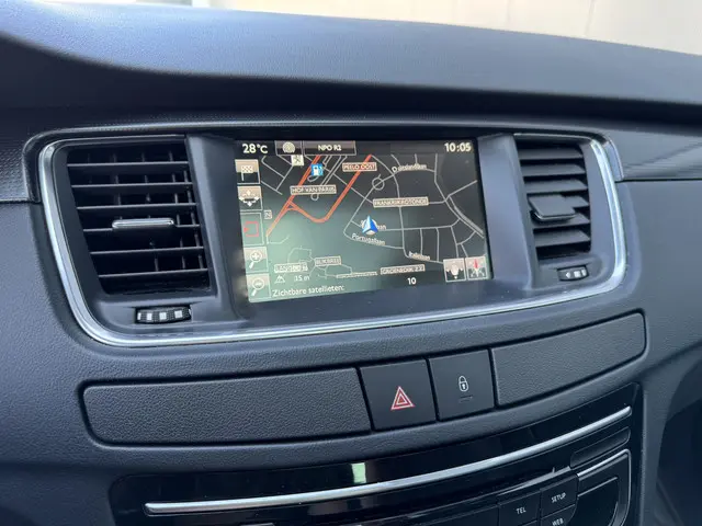 Peugeot 508 SW 1.6 e-THP GT-line 2015 Benzine 33