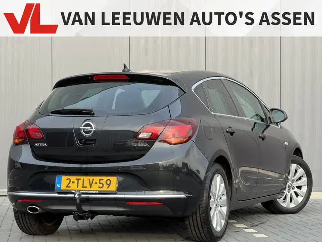 Opel Astra 1.6 Turbo Cosmo 2014 Benzine 2