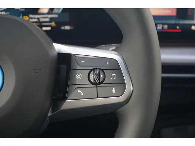 BMW iX1 eDrive20 2024 Elektrisch 13
