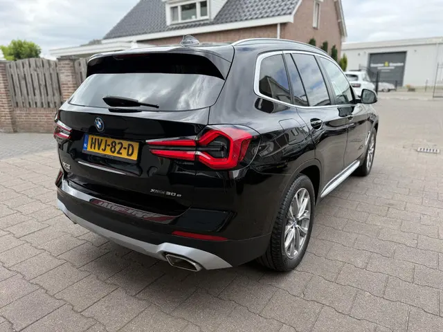 BMW X3 xDrive30e High Executive 2023 Hybride Benzine 10