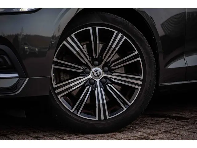 Volvo V60 2.0 T5 Inscription 2018 Benzine 28
