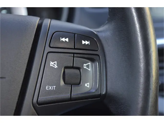 Volvo V40 1.6 T2 Momentum 2014 Benzine 11