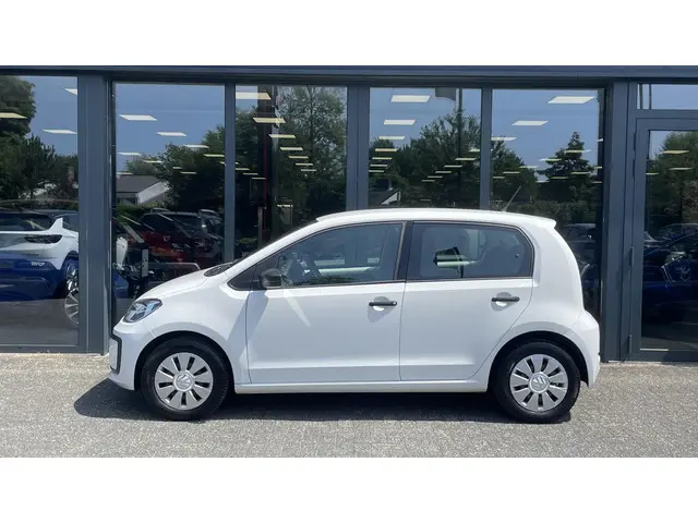 Volkswagen up! 1.0 BMT take up! 2017 Benzine 12