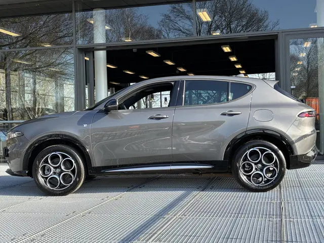 Alfa Romeo Tonale 1.3T PHEV Ti 2024 Hybride Benzine 17