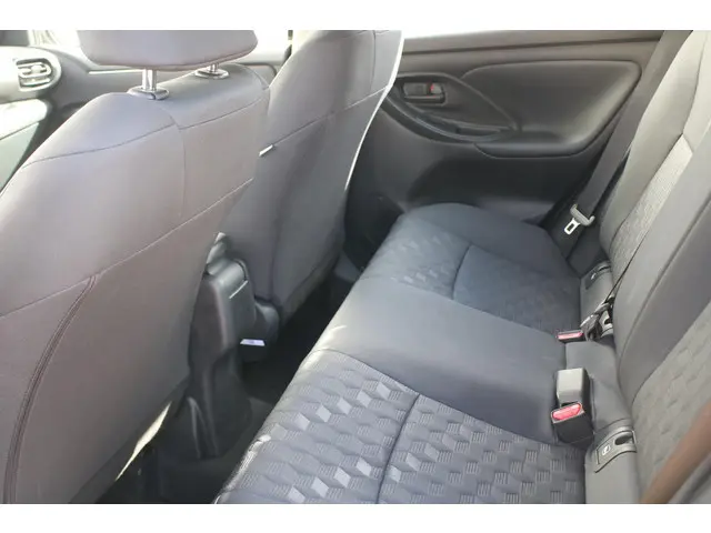 Toyota Yaris 1.5 Hybrid 115 Active 2025 Hybride Benzine 7