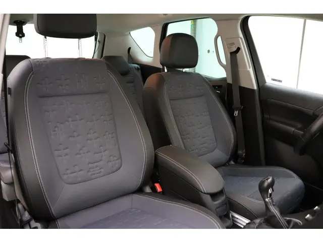 Opel Meriva 1.4 Turbo Blitz 2017 Benzine 10