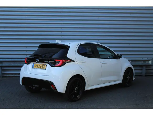 Toyota Yaris 1.5 Hybrid Executive 2022 Hybride Benzine 5