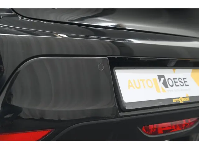 Peugeot 208 PureTech 100 Allure Pack 2023 Benzine 22