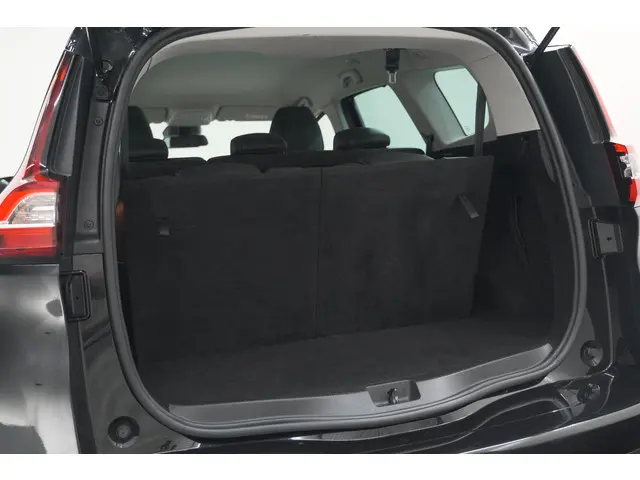 Renault Grand Scénic TCe 140 EDC Limited 2021 Benzine 76