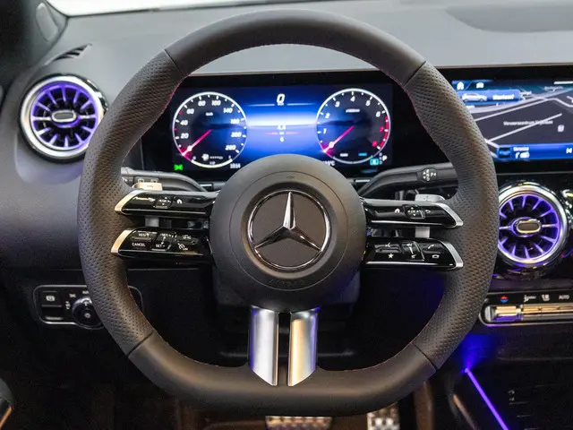Mercedes-Benz B-Klasse 180 AMG Line 2024 Benzine 20