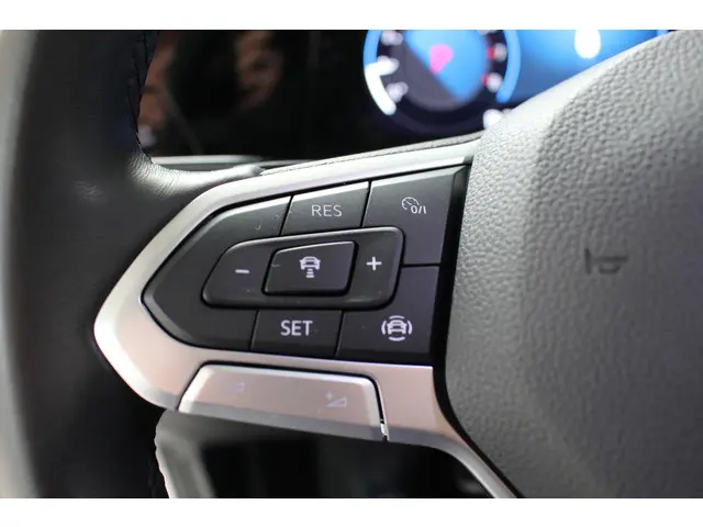 Volkswagen Golf 1.0 eTSI Life 2021 Hybride Benzine 15