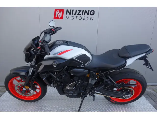 Yamaha MT 07 ABS 2019 Benzine 14