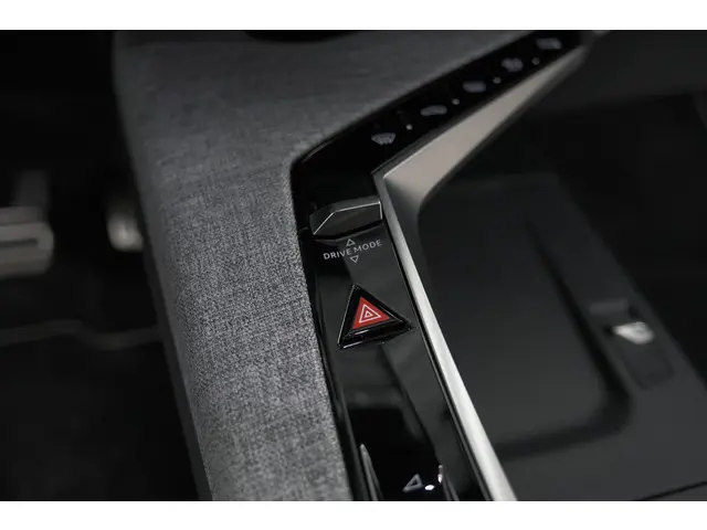 Peugeot 3008 Hybrid 136 e-DSC6 GT 2024 Hybride Benzine 58