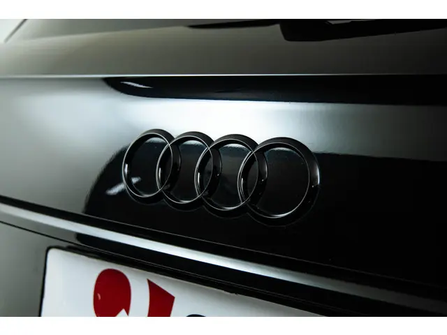 Audi Q5 55 TFSI e S edition 2023 Hybride Benzine 41