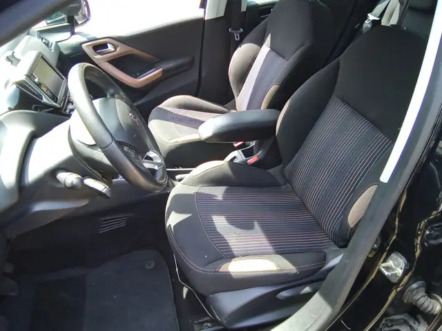 Peugeot 208 1.2 VTi Urban Soul 2013 Benzine 10
