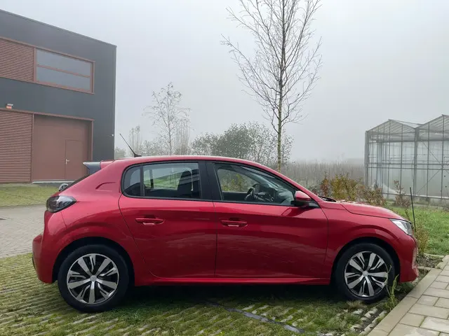 Peugeot 208 1.2 Turbo Active 2020 Benzine 32