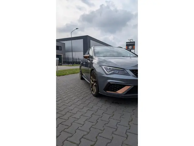SEAT Leon ST 2.0 TSI CUPRA 300 400+PK 2017 Benzine 4