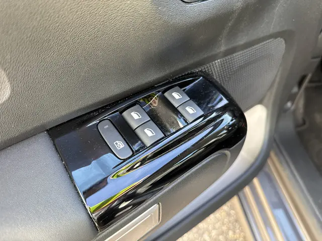 Citroën C3 1.2 PureTech Plus 2024 Benzine 12