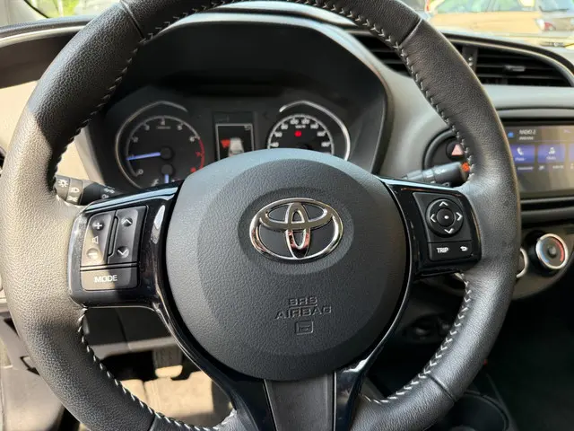 Toyota Yaris 1.0 VVT-i Connect 1e eigenaar 2019 Benzine 19