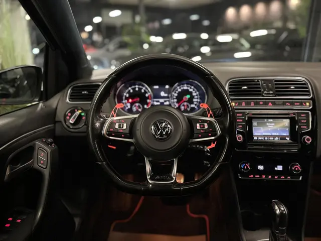 Volkswagen Polo 1.8 TSI GTI|PANO|STOELVERW 2016 Benzine 12