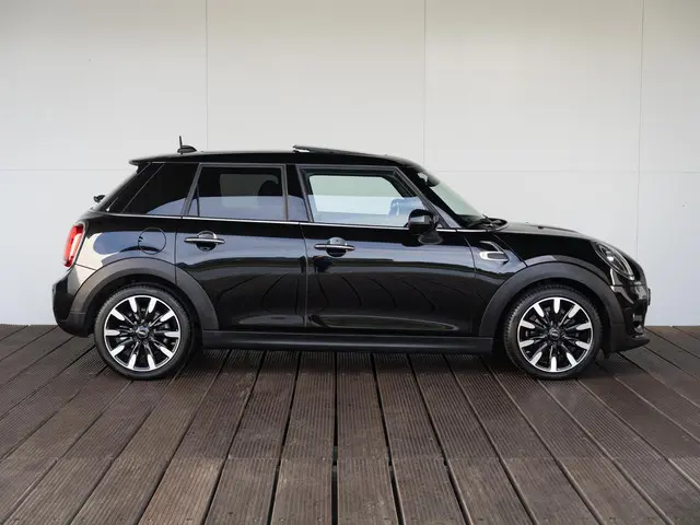 MINI 5-Deurs Cooper Aut. 2020 Benzine