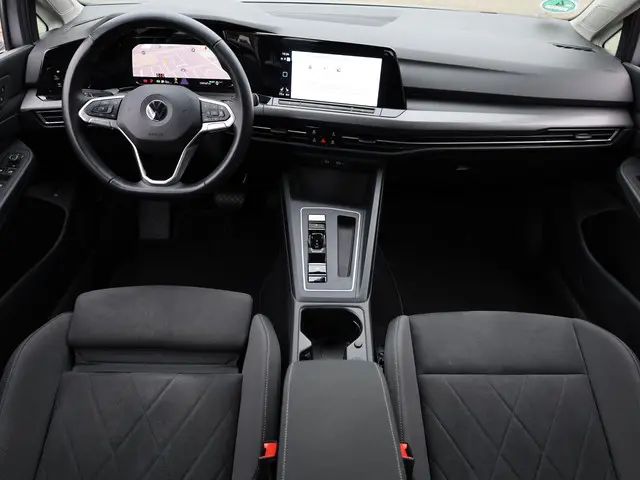 Volkswagen Golf 1.4 eHybrid PHEV 2022 Hybride Benzine 8