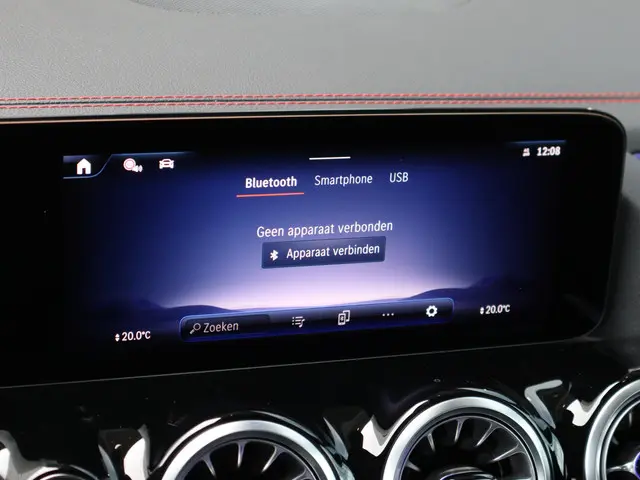 Mercedes-Benz EQA 250+ AMG Line 71 kWh 2025 Elektrisch 25