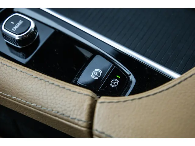 Volvo V90 2.0 T5 Momentum 2017 Benzine 38