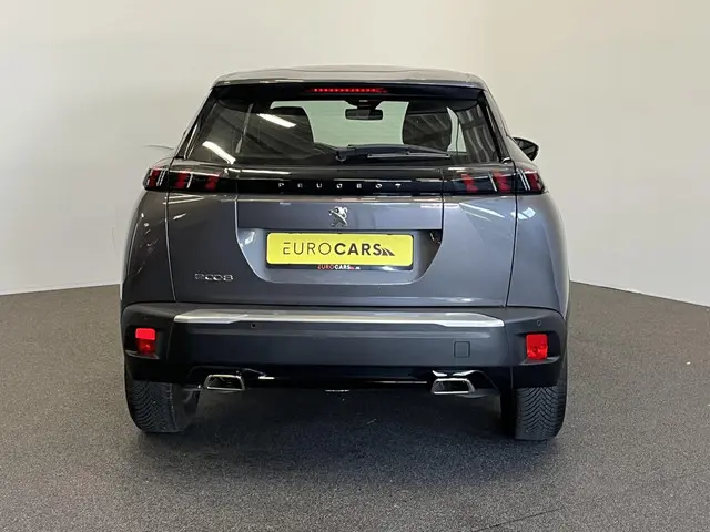 Peugeot 2008 1.2 130pk Automaat Active Pack 2023 Benzine 7