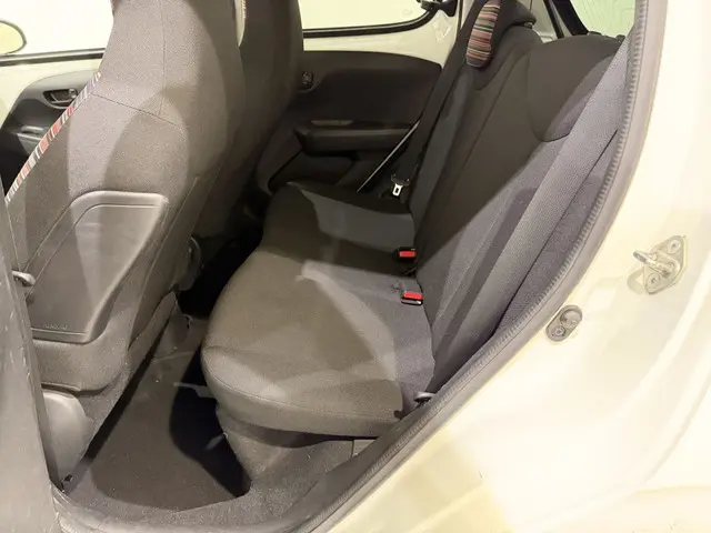 Citroën C1 HB 1.0 VTi 68 Style Navi 2015 Benzine 33