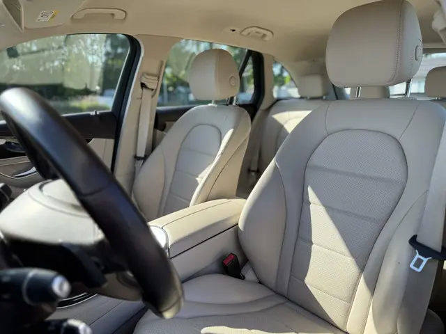 Mercedes-Benz GLC 350e 4MATIC 2018 Hybride Benzine 6