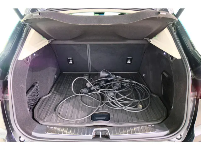 Lynk & Co 01 1.5 2022 Hybride Benzine 37