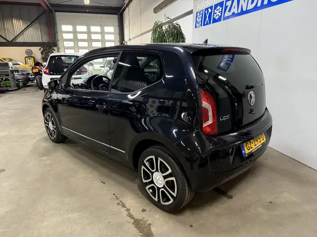 Volkswagen up! 2