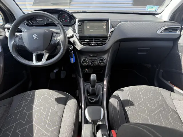 Peugeot 2008 1.2 PureTech Active 2016 Benzine 23