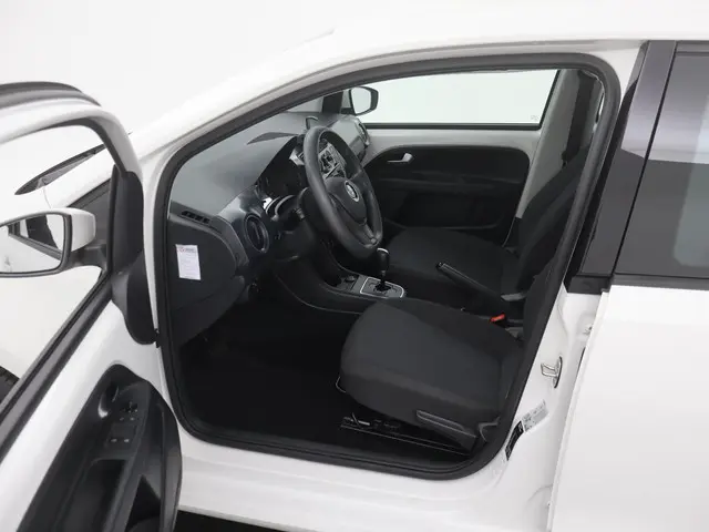 Volkswagen up! 1.0 BMT move up! AUTOM. 2018 Benzine 20