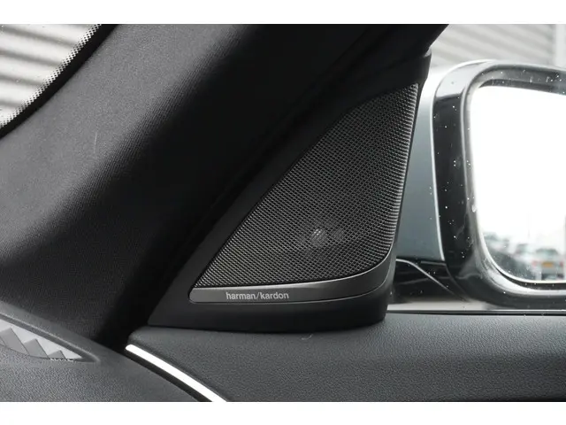 BMW 5 Serie Touring 530e xDrive 2023 Hybride Benzine 27