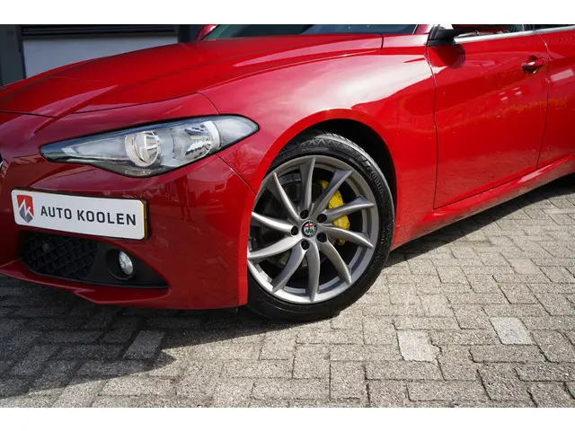 Alfa Romeo Giulia 2.0T Super 2018 Benzine 14
