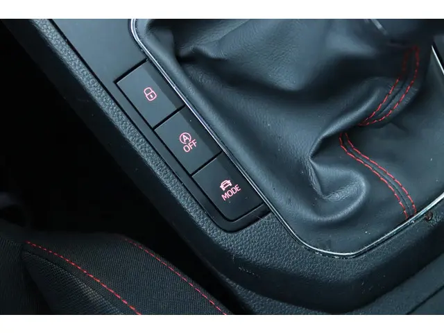 SEAT Ibiza 1.0 TSI FR BUSINESS INTENSE 2019 Benzine 34