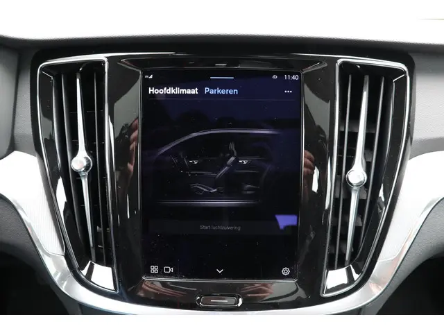 Volvo V60 Cross Country 2.0 B5 AWD Plus 2023 Benzine 25