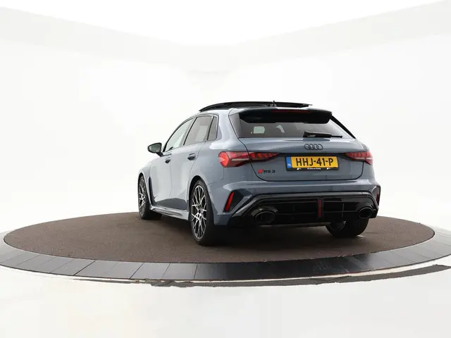 Audi RS3 Sportback 2.5 TFSI quattro 400 PK 2025 Benzine 21